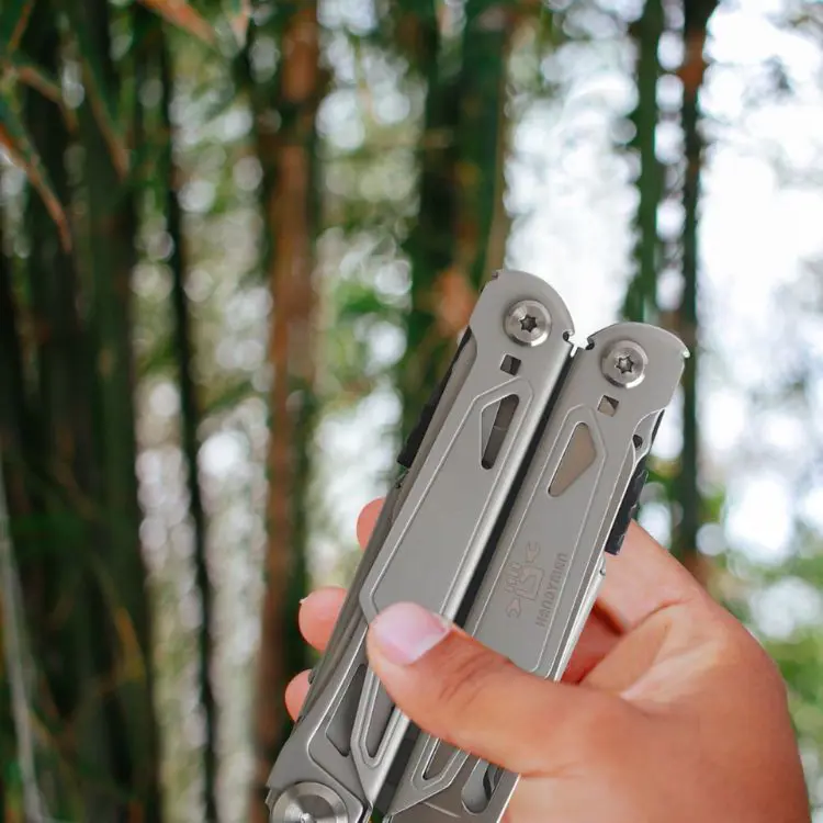 Picture of Survival Multi-Tool