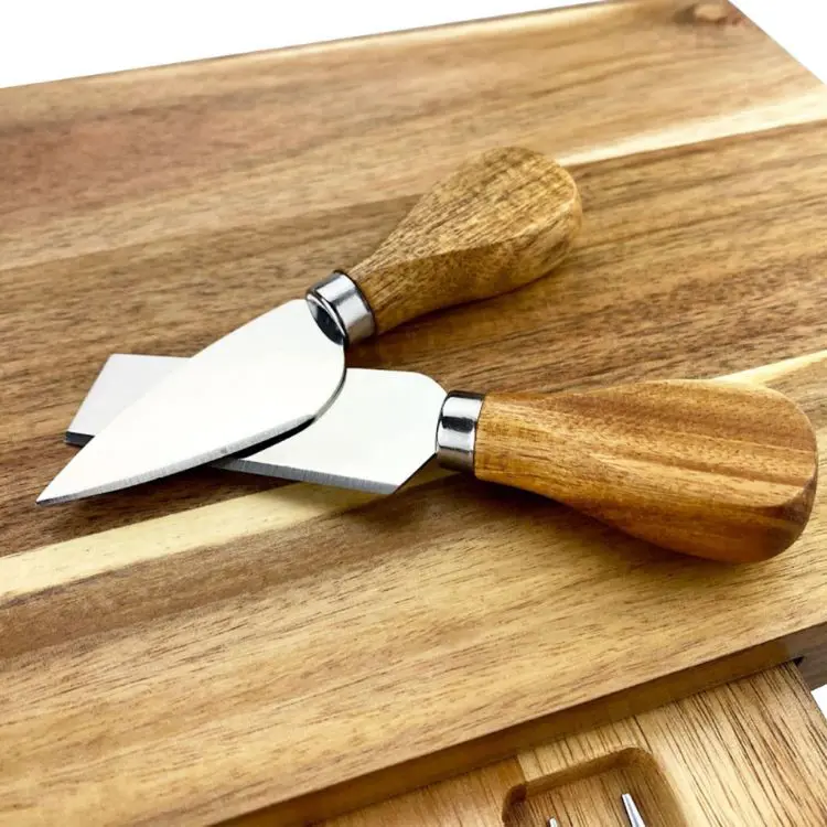 Picture of Barsa Cheeseboard and Knife Set