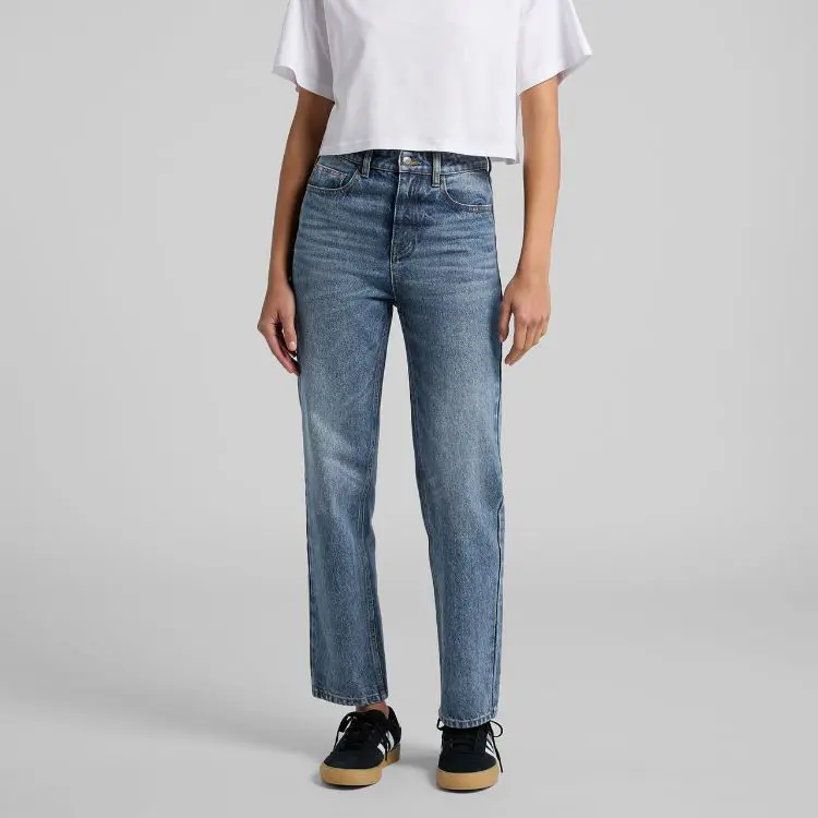 Picture of Wo's Straight Jeans